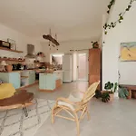 Semesterbostad Zacharenia Cozy House With Sea Views