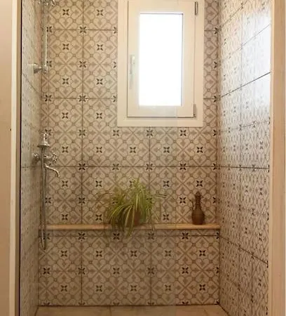 Zacharenia Cozy House With Sea Views Vakantiehuis