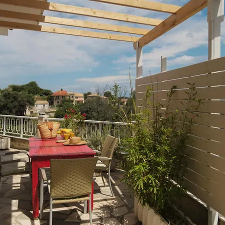 Zacharenia Cozy House With Sea Views Vakantiehuis