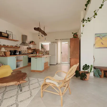 Vakantiehuis Zacharenia Cozy House With Sea Views