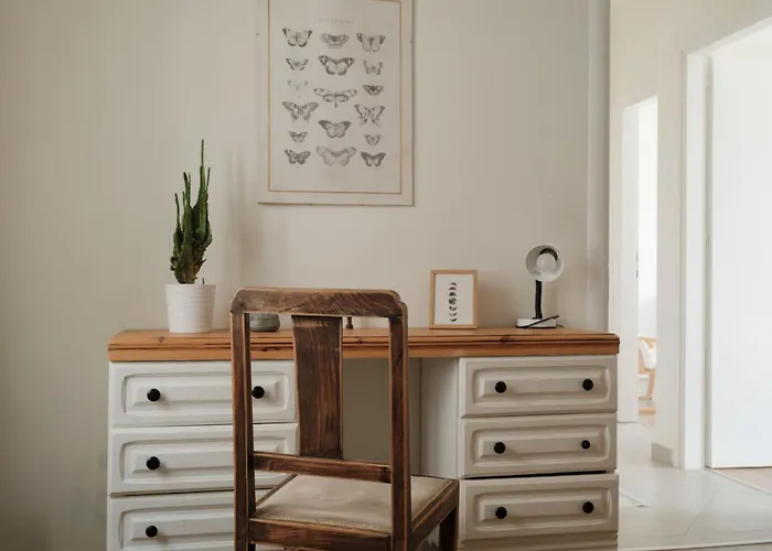 Semesterbostad Zacharenia Cozy House With Sea Views