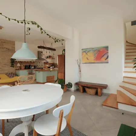 Zacharenia Cozy House With Sea Views Hébergement de vacances