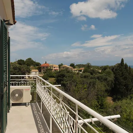 Zacharenia Cozy House With Sea Views Hébergement de vacances